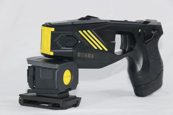 comprare HUSHA Waterproof IP57 Stun Gun con 55KV di tensione di uscita e batteria ricaricabile per le forze dell'ordine fabbricazione online