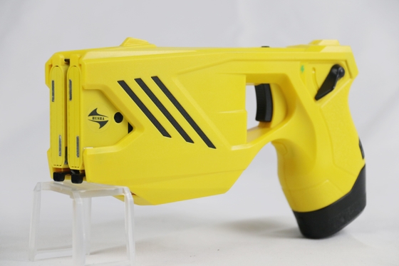 comprare Pistola di stordimento elettrico multi-tattico con spray al pepe e controllo remoto fabbricazione online